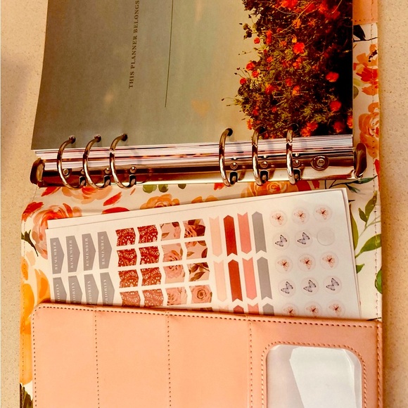The Happy Planner Floral Organizer - Pink and Green - Picture 2 of 7